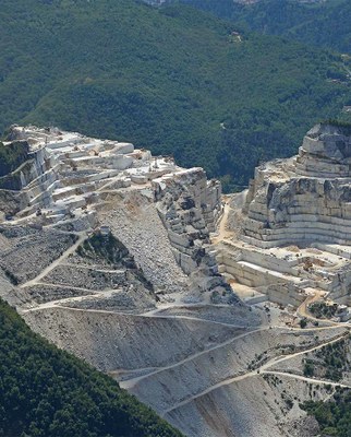 Carrara-Berge-III.jpg
